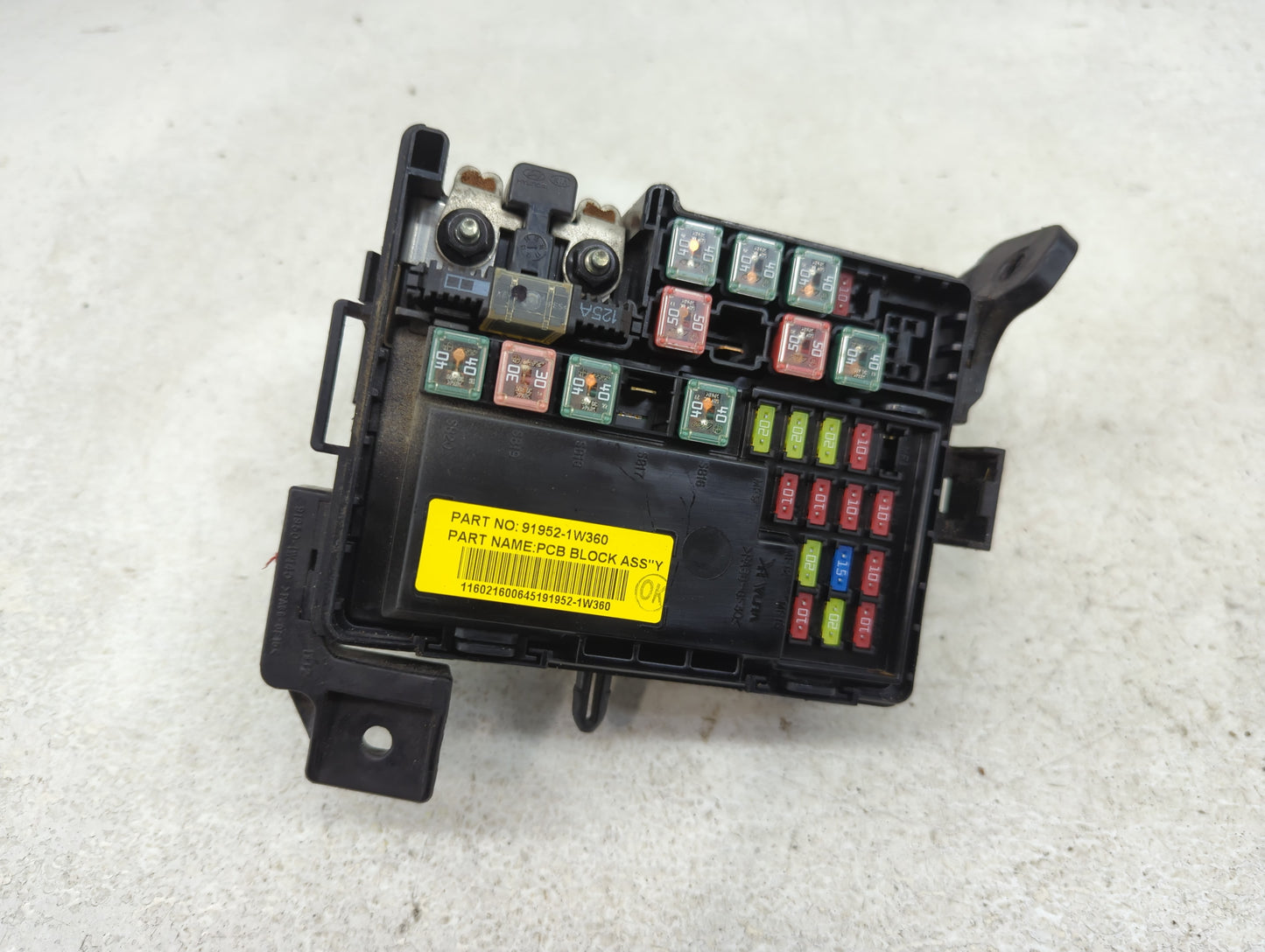 2016-2017 Kia Rio Fusebox Fuse Box Panel Relay Module P/N:91952-1W430 Fits Fits 2016 2017 OEM Used Auto Parts - Oemusedautop