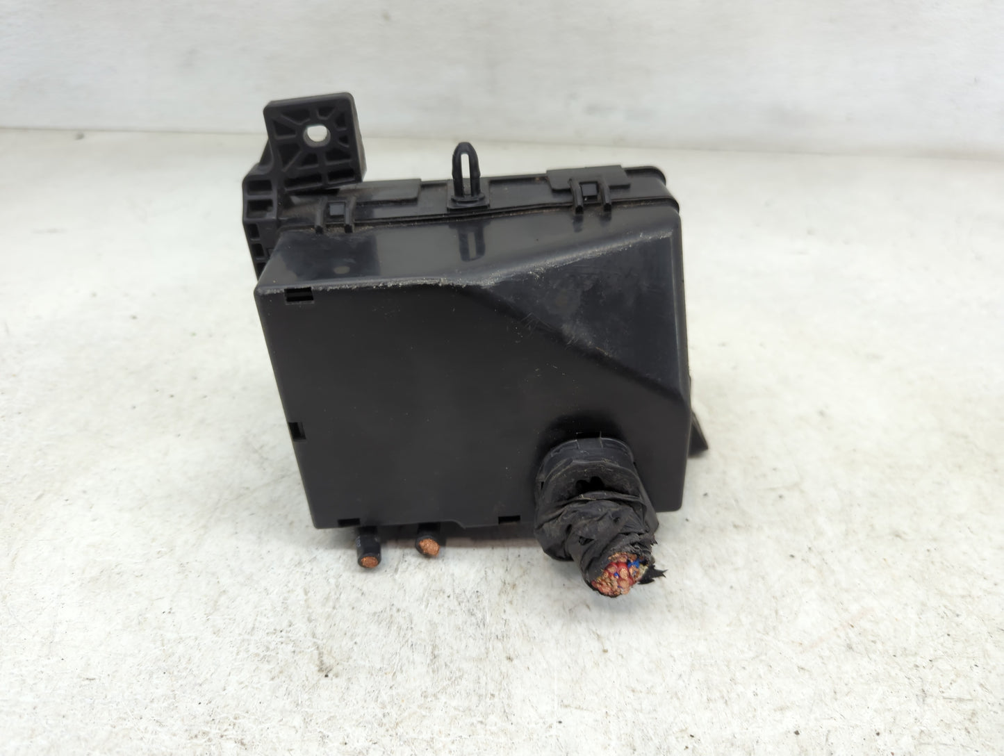 2016-2017 Kia Rio Fusebox Fuse Box Panel Relay Module P/N:91952-1W430 Fits Fits 2016 2017 OEM Used Auto Parts - Oemusedautop