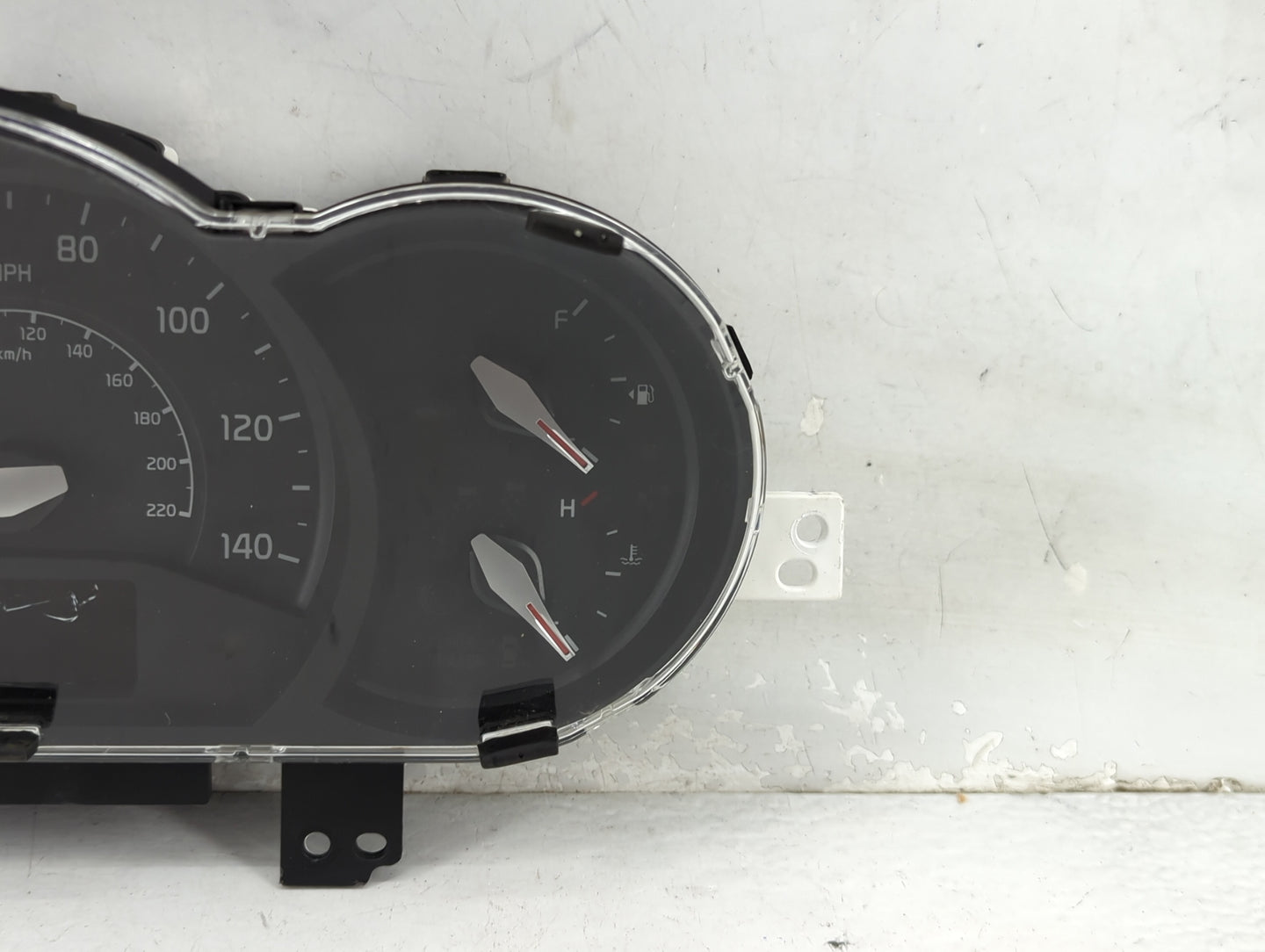 2016-2017 Kia Rio Instrument Cluster Speedometer Gauges P/N:94024-1W770 Miles: Fits Fits 2016 2017 OEM Used Auto Parts - Oem