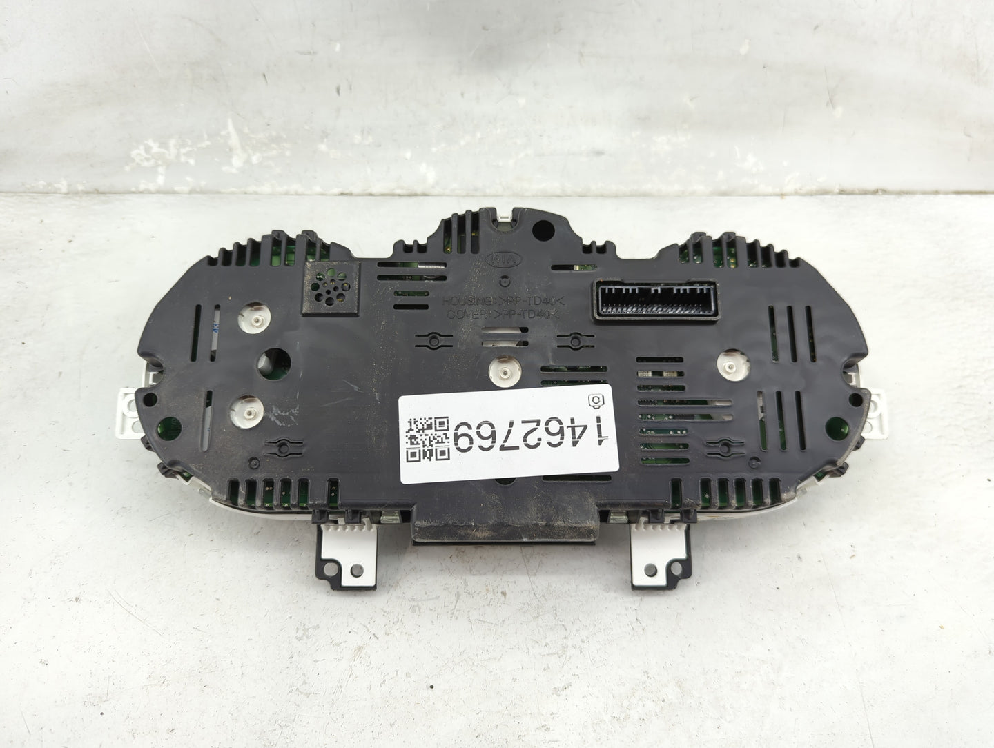 2016-2017 Kia Rio Instrument Cluster Speedometer Gauges P/N:94024-1W770 Miles: Fits Fits 2016 2017 OEM Used Auto Parts - Oem