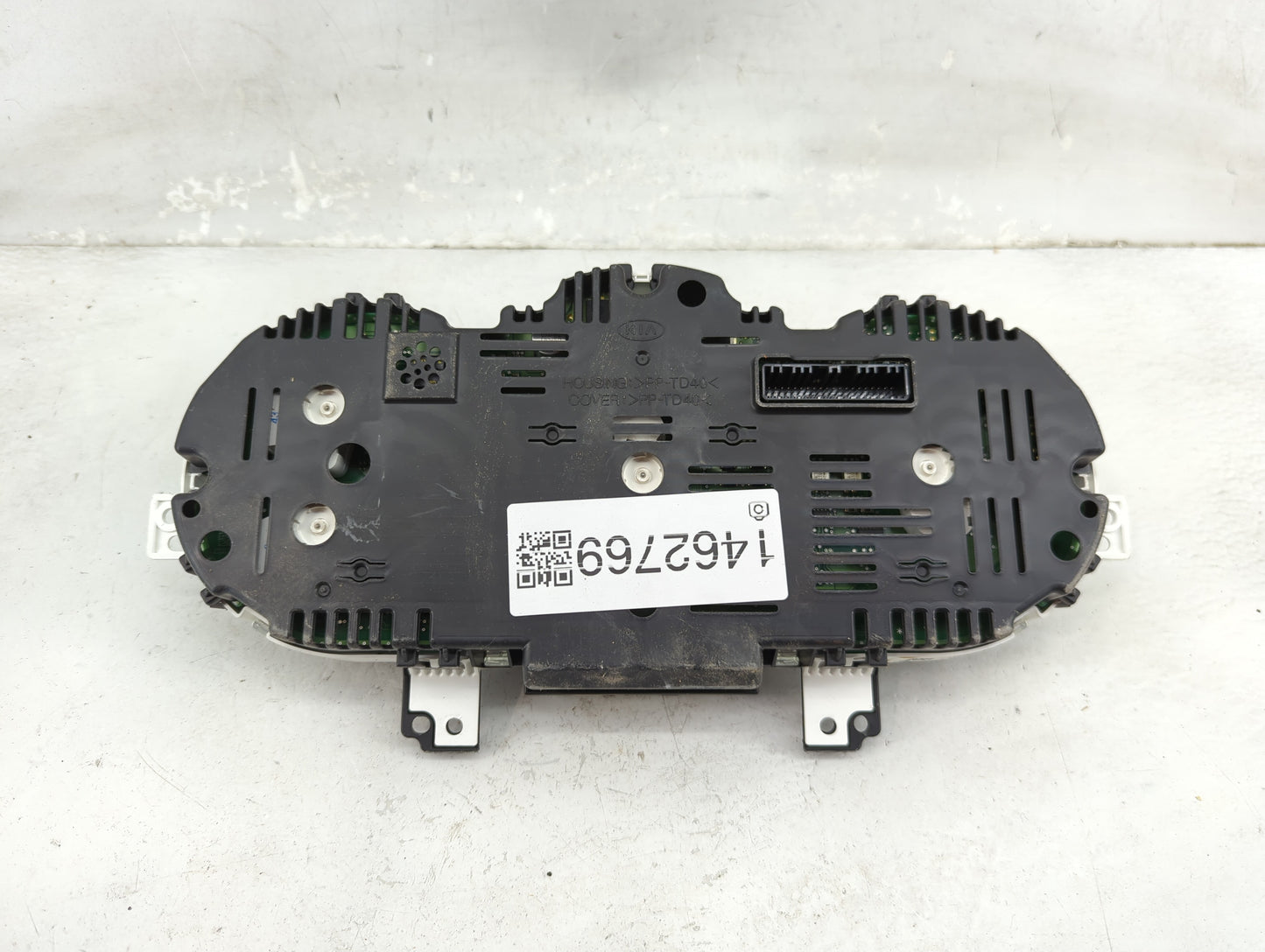 2016-2017 Kia Rio Instrument Cluster Speedometer Gauges P/N:94024-1W770 Miles: Fits Fits 2016 2017 OEM Used Auto Parts - Oem