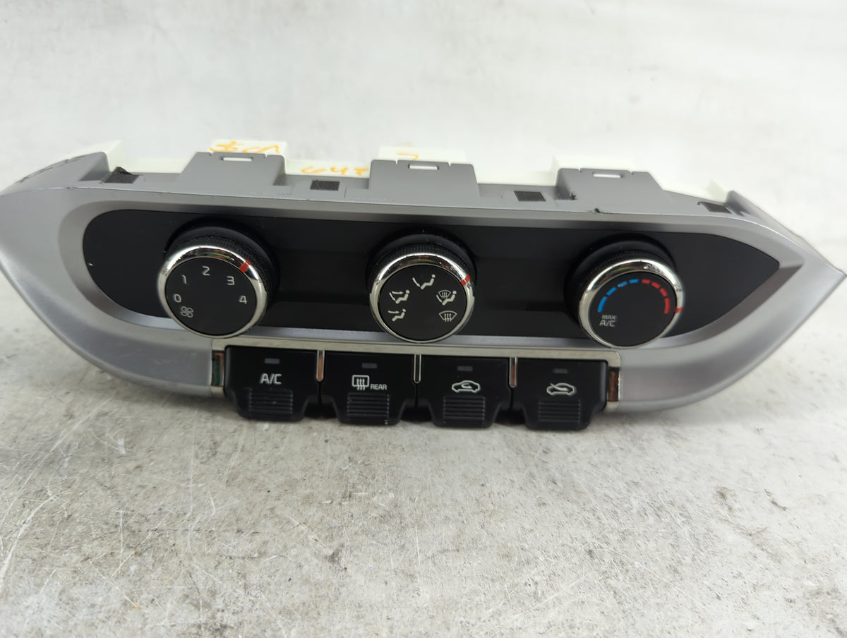 2016-2017 Kia Rio Climate Control Module Temperature AC/Heater Replacement P/N:97250-1W260 Fits Fits 2016 2017 OEM Used Auto