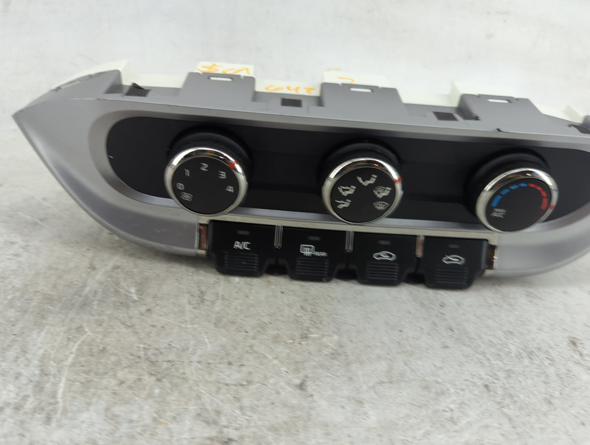 2016-2017 Kia Rio Climate Control Module Temperature AC/Heater Replacement P/N:97250-1W260 Fits Fits 2016 2017 OEM Used Auto