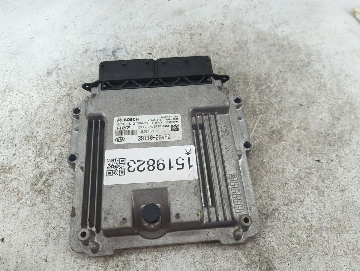 2016-2017 Kia Rio PCM Engine Control Computer ECU ECM PCU OEM P/N:39110-2BVF0 0261S12390 Fits 2016 2017 OEM Used Auto Parts 