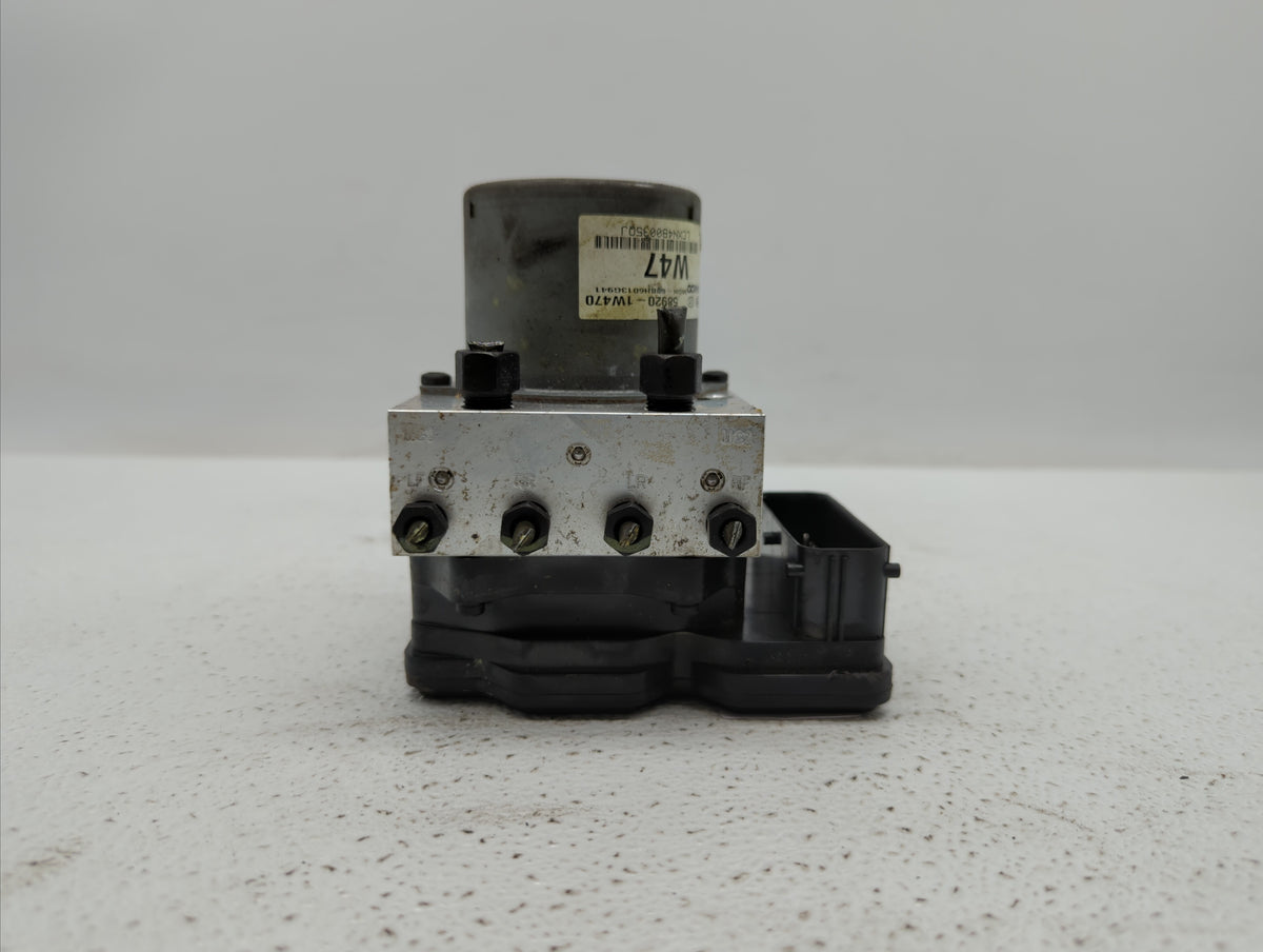 2016-2017 Kia Rio Anti-Lock Brake ABS Pump Module Actuator OEM P/N:58920-1W470 Fits Fits 2016 2017 OEM Used Auto Parts - Oem