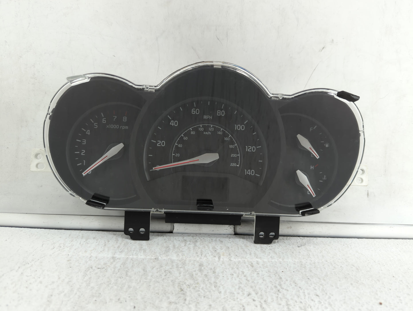 2016-2017 Kia Rio Instrument Cluster Speedometer Gauges P/N:94024-1W770 15005-122 Fits Fits 2016 2017 OEM Used Auto Parts - 