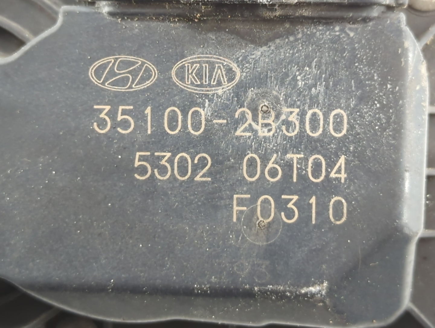 2012-2019 Kia Rio Throttle Body P/N:35100-2B300 Fits Fits 2012 2013 2014 2015 2016 2017 2018 2019 OEM Used Auto Parts - Oemu