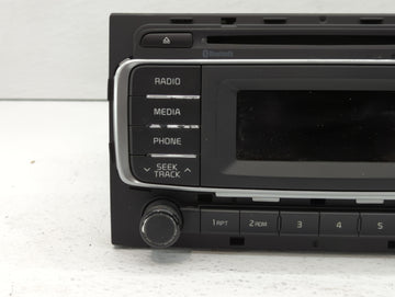 2016-2017 Kia Rio Radio AM FM Cd Player Receiver Replacement P/N:961701W962CA Fits Fits 2016 2017 OEM Used Auto Parts