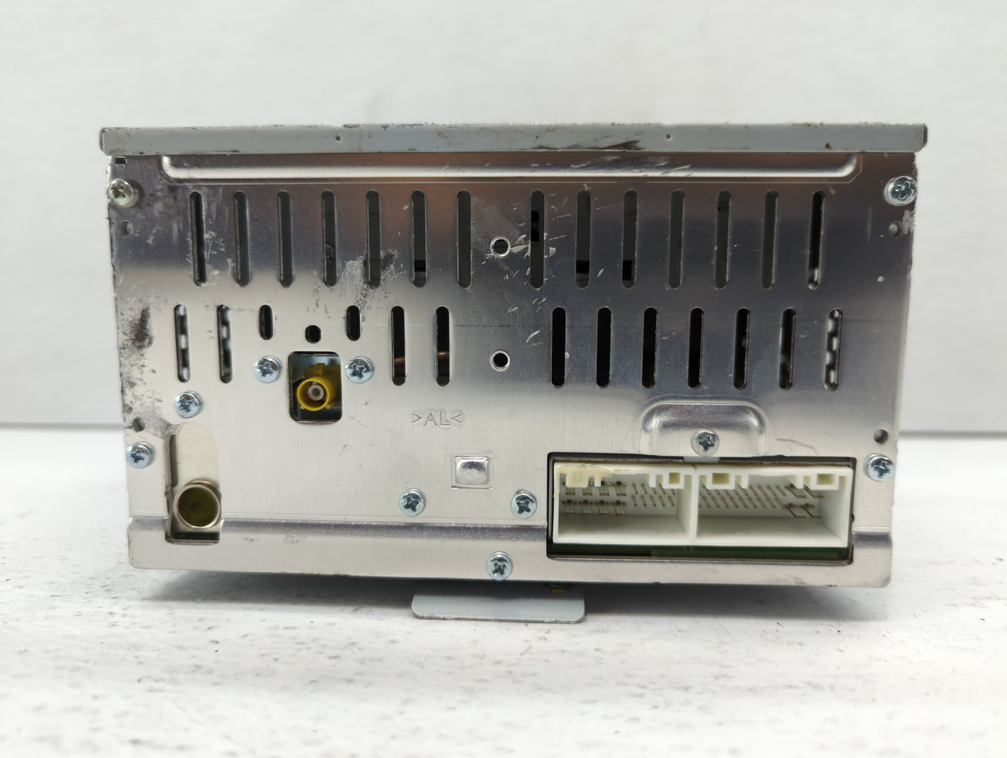 2016-2017 Kia Rio Radio AM FM Cd Player Receiver Replacement P/N:961701W962CA Fits Fits 2016 2017 OEM Used Auto Parts - Oemu