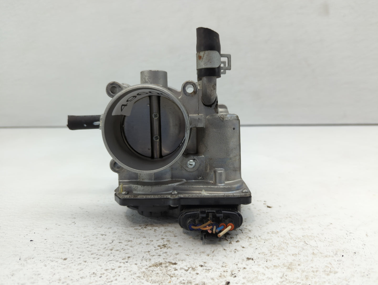 2012-2019 Kia Rio Throttle Body P/N:35100-2B300 Fits Fits 2012 2013 2014 2015 2016 2017 2018 2019 OEM Used Auto Parts - Oemu