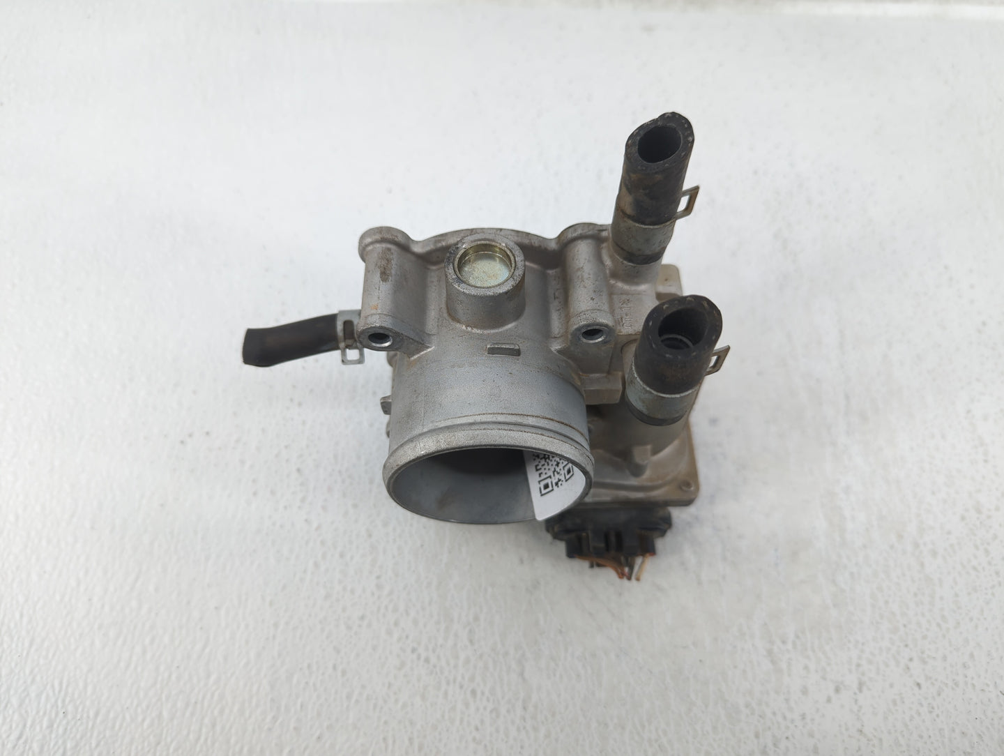 2012-2019 Kia Rio Throttle Body P/N:35100-2B300 Fits Fits 2012 2013 2014 2015 2016 2017 2018 2019 OEM Used Auto Parts - Oemu