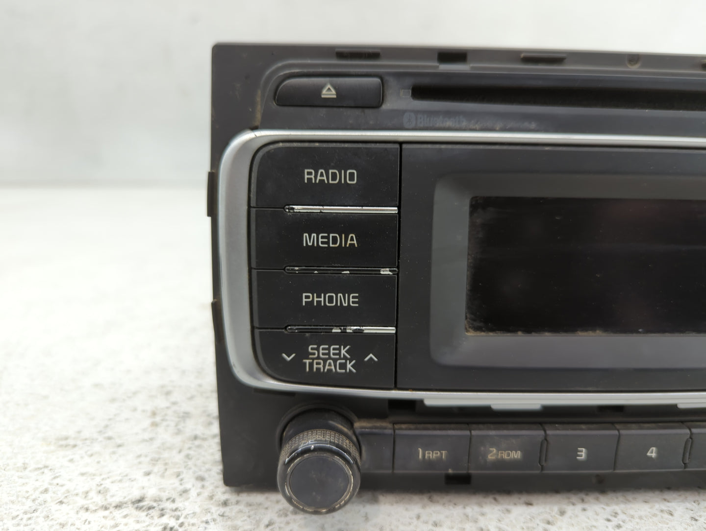 2016-2017 Kia Rio Radio AM FM Cd Player Receiver Replacement P/N:96170-1W960CA Fits Fits 2016 2017 OEM Used Auto Parts - Oem