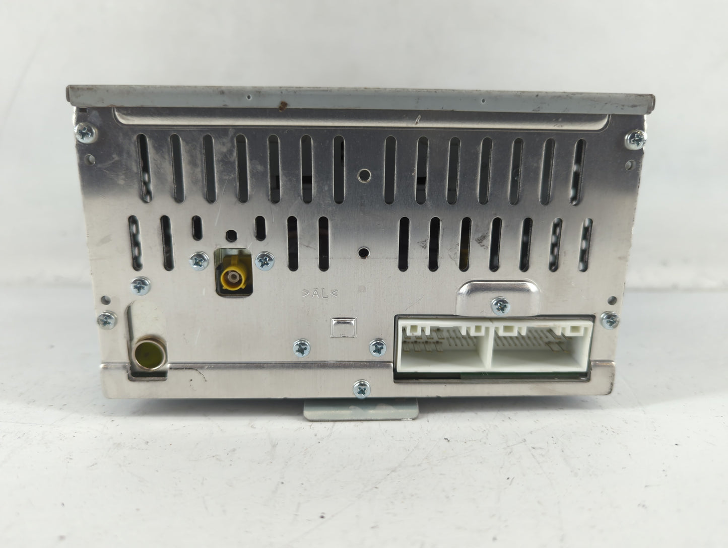 2016-2017 Kia Rio Radio AM FM Cd Player Receiver Replacement P/N:961701W910CA Fits Fits 2016 2017 OEM Used Auto Parts - Oemu