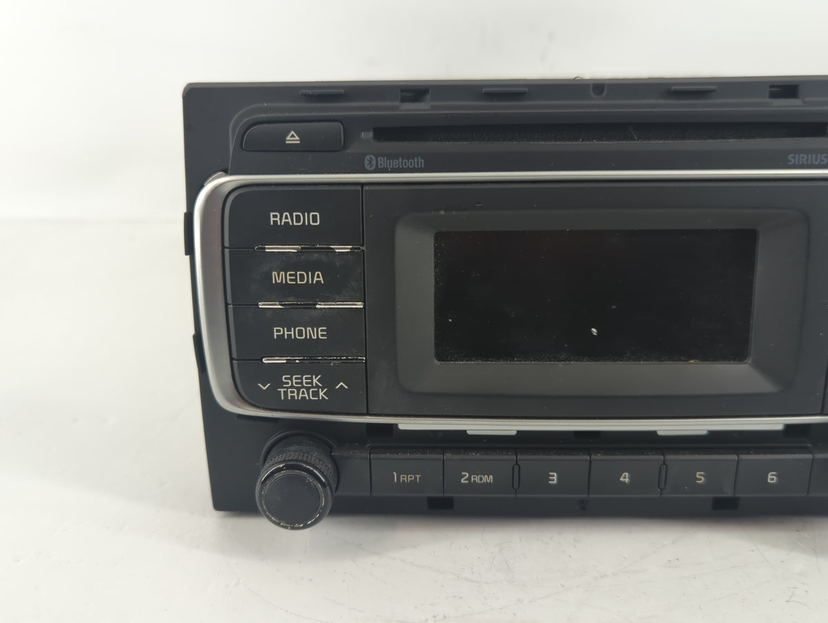 2016-2017 Kia Rio Am Fm Cd Player Radio Receiver 729203 - Oemusedautoparts1.com
