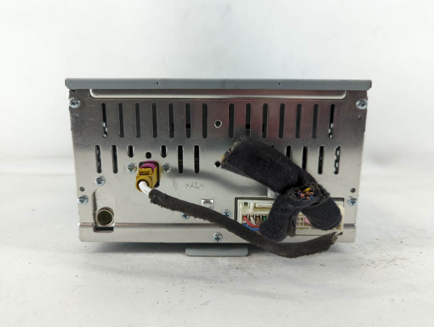 2016-2017 Kia Rio Am Fm Cd Player Radio Receiver - Oemusedautoparts1.com