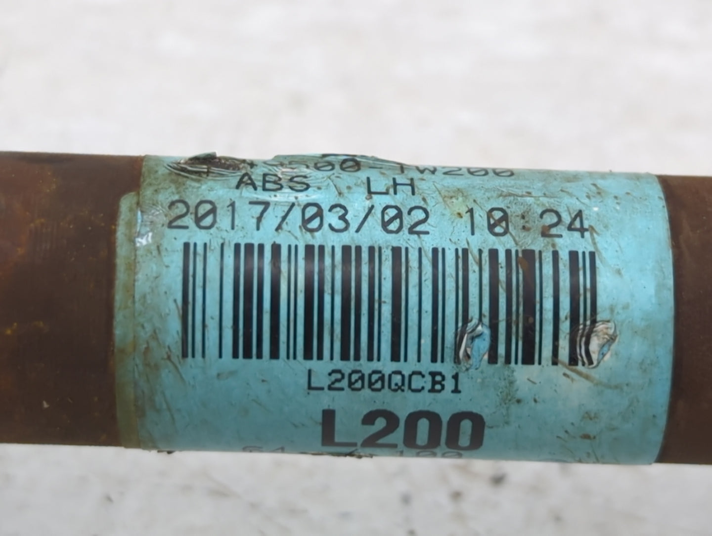 2012-2017 Kia Rio Axle Shaft Front Driver Cv C/v - Oemusedautoparts1.com