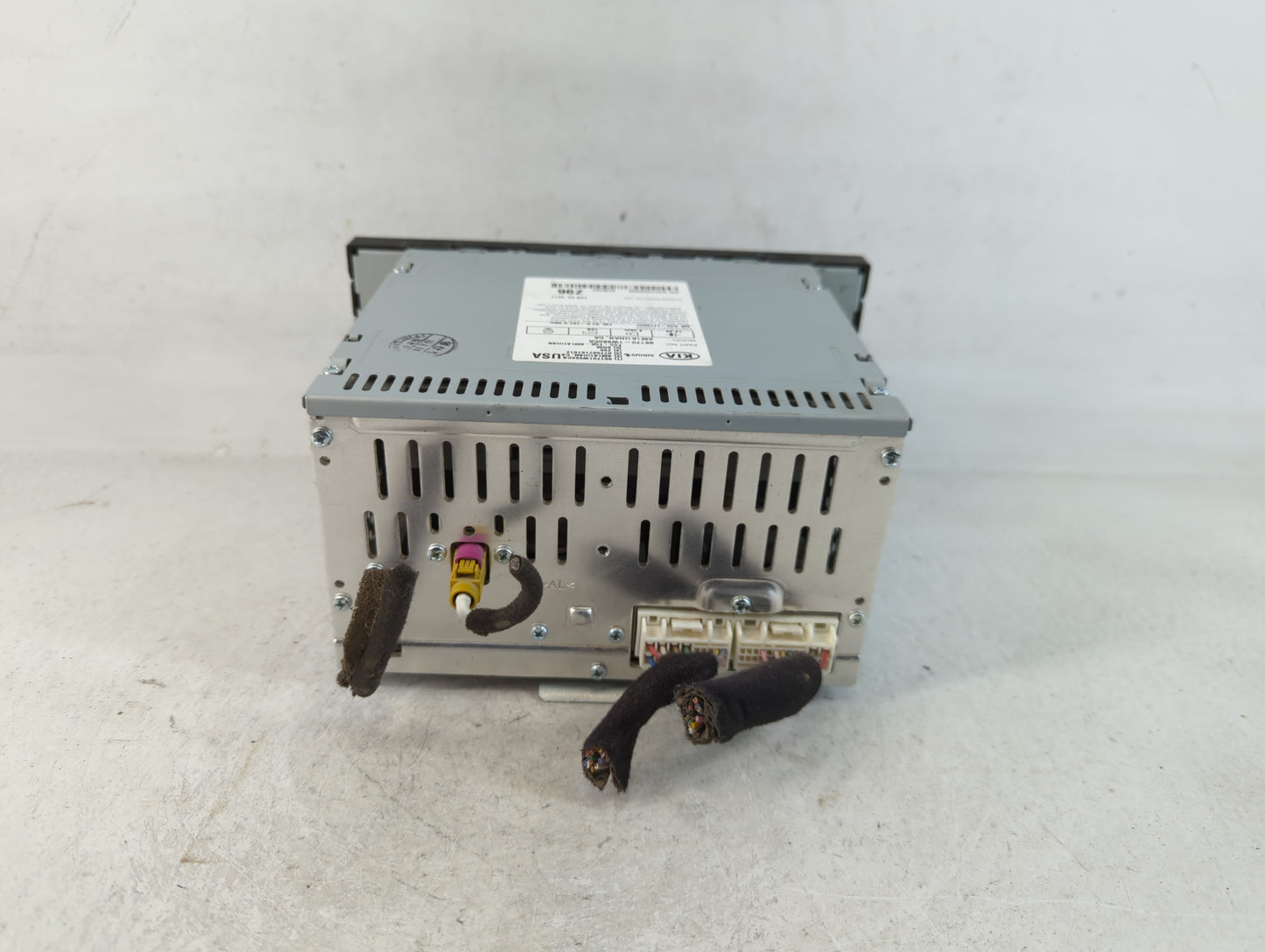 2016-2017 Kia Rio Am Fm Cd Player Radio Receiver - Oemusedautoparts1.com