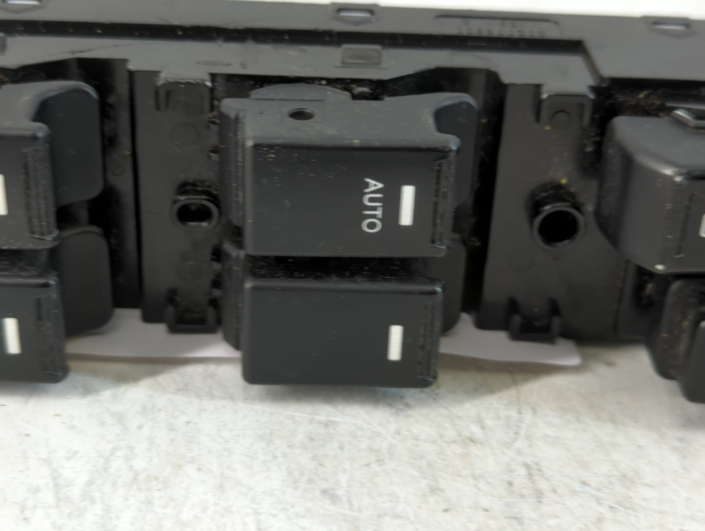 2016-2017 Kia Rio Master Power Window Switch Replacement Driver Side Left Fits Fits 2016 2017 OEM Used Auto Parts - Oemuseda