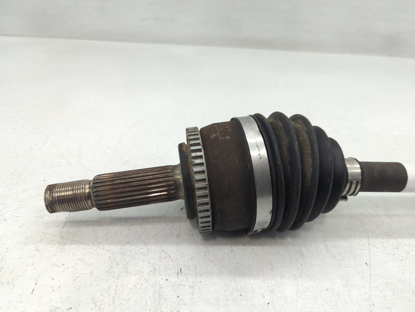 2012-2017 Kia Rio Axle Shaft Front Passenger Cv C/v - Oemusedautoparts1.com