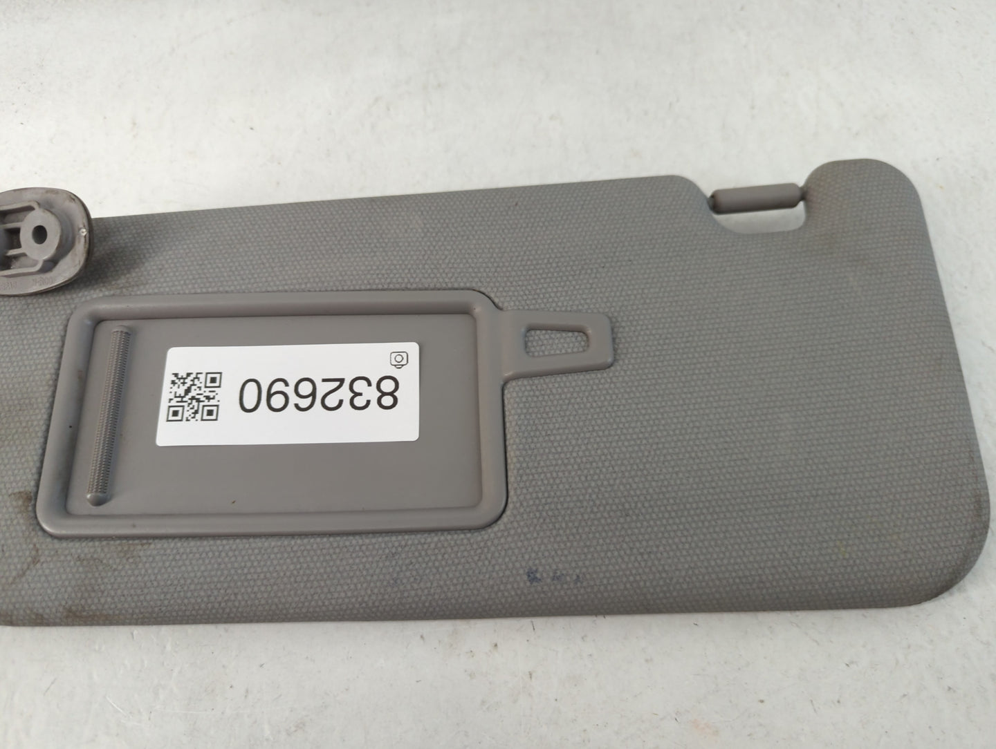 2012-2017 Kia Rio Sun Visor Shade Replacement Driver Left Mirror Fits Fits 2012 2013 2014 2015 2016 2017 OEM Used Auto Parts
