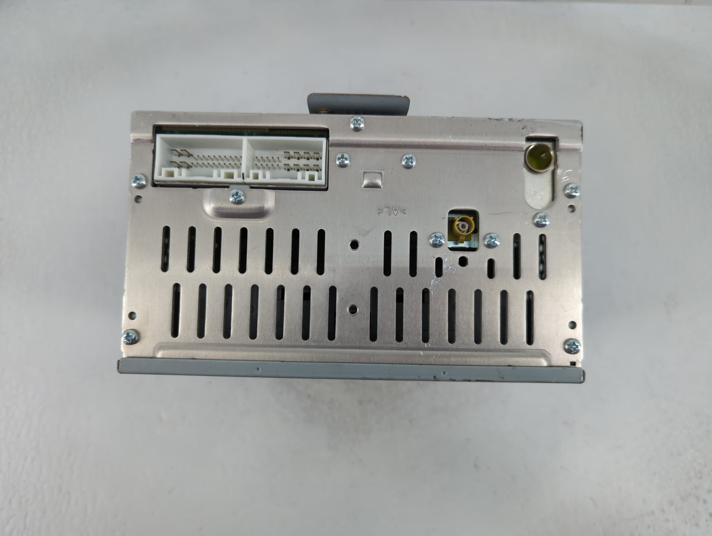 2016-2017 Kia Rio Radio AM FM Cd Player Receiver Replacement P/N:961701W960CA Fits Fits 2016 2017 OEM Used Auto Parts - Oemu