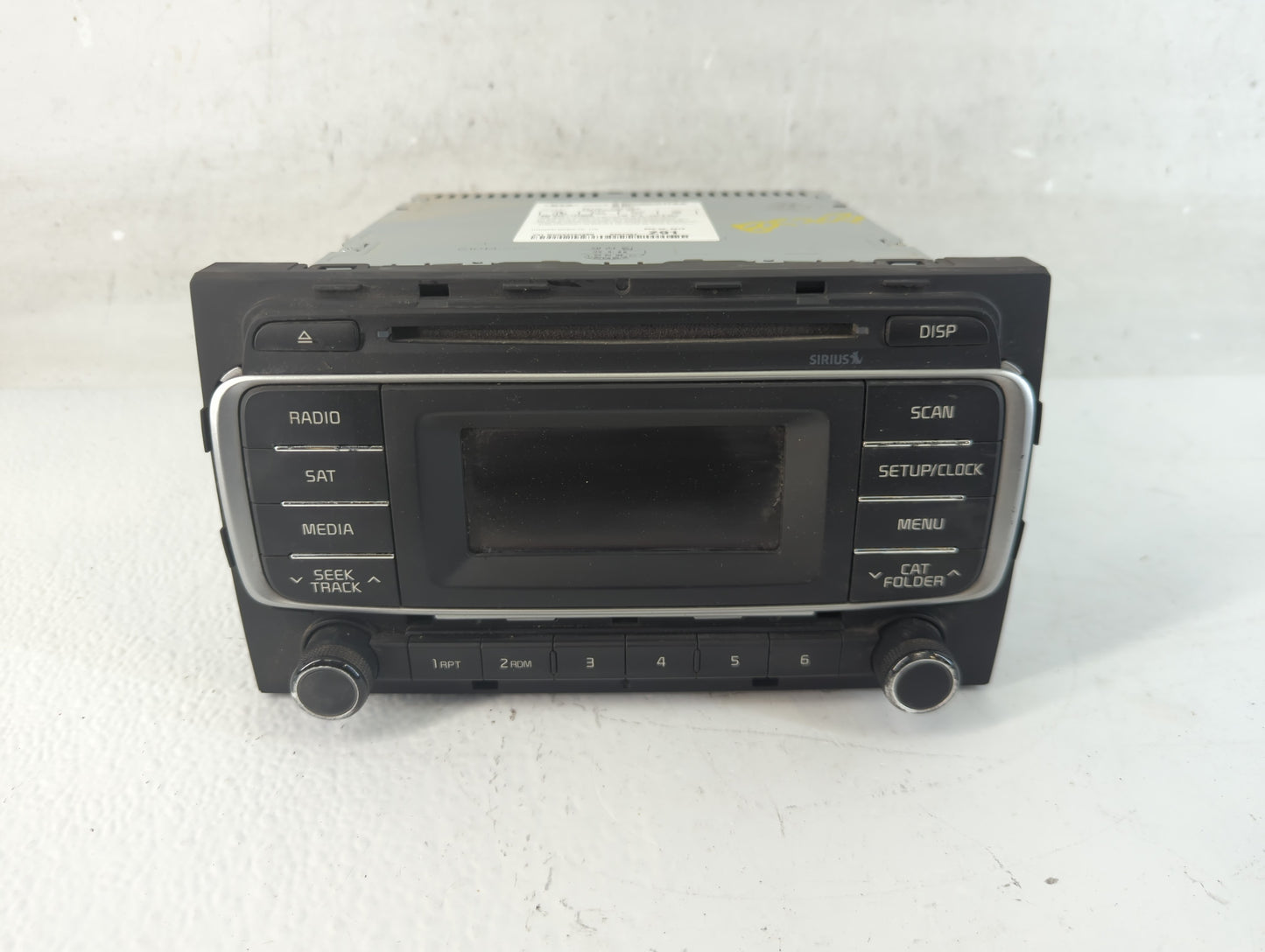 2016-2017 Kia Rio Radio AM FM Cd Player Receiver Replacement P/N:961701W960CA Fits Fits 2016 2017 OEM Used Auto Parts - Oemu