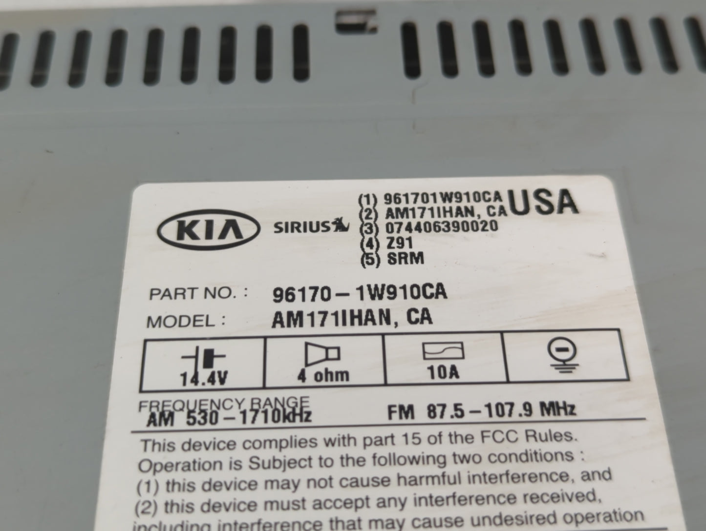 2016-2017 Kia Rio Radio AM FM Cd Player Receiver Replacement P/N:961701W960CA Fits Fits 2016 2017 OEM Used Auto Parts - Oemu
