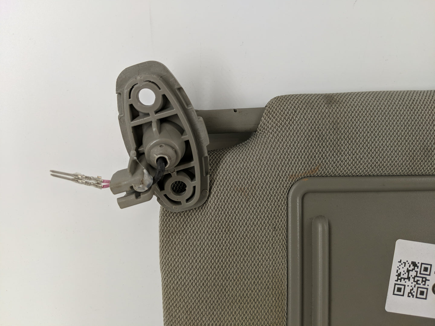 2015-2020 Kia Sedona Sun Visor Shade Replacement Driver Left Mirror Fits Fits 2015 2016 2017 2018 2019 2020 OEM Used Auto Pa