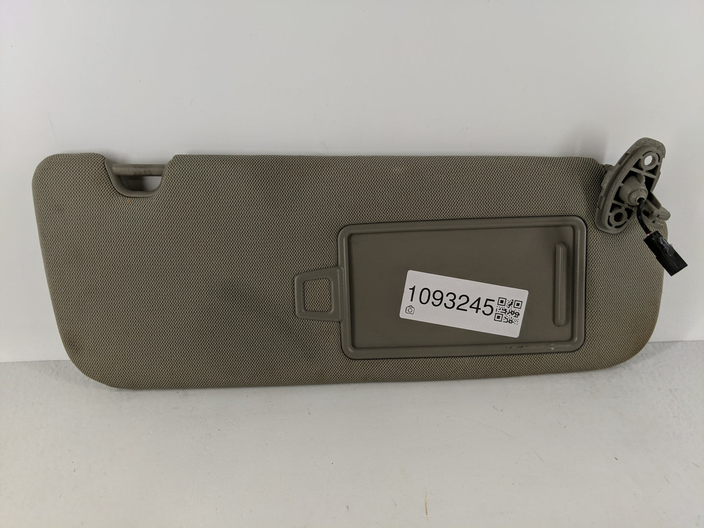 2015-2020 Kia Sedona Sun Visor Shade Replacement Passenger Right Mirror Fits Fits 2015 2016 2017 2018 2019 2020 OEM Used Aut