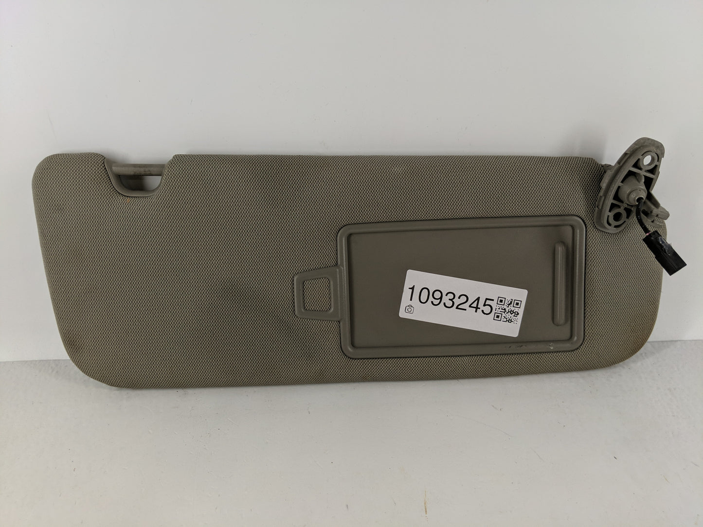 2015-2020 Kia Sedona Sun Visor Shade Replacement Passenger Right Mirror Fits Fits 2015 2016 2017 2018 2019 2020 OEM Used Aut