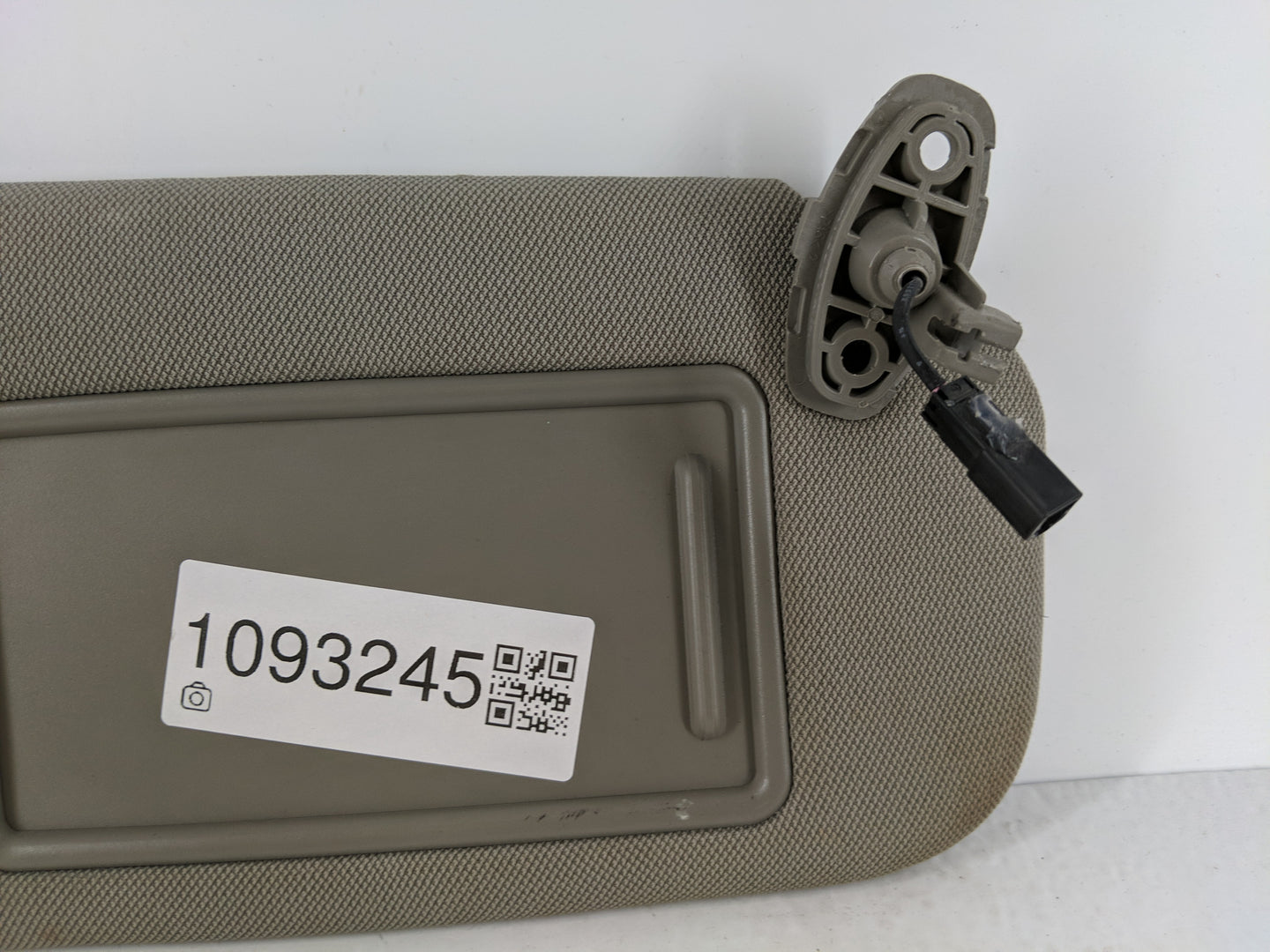 2015-2020 Kia Sedona Sun Visor Shade Replacement Passenger Right Mirror Fits Fits 2015 2016 2017 2018 2019 2020 OEM Used Aut