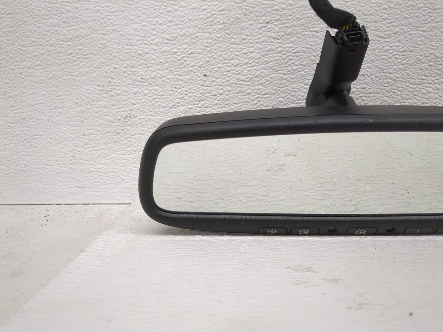 2015-2020 Kia Sedona Interior Rear View Mirror Replacement OEM P/N:E11026006 Fits OEM Used Auto Parts - Oemusedautoparts1.co