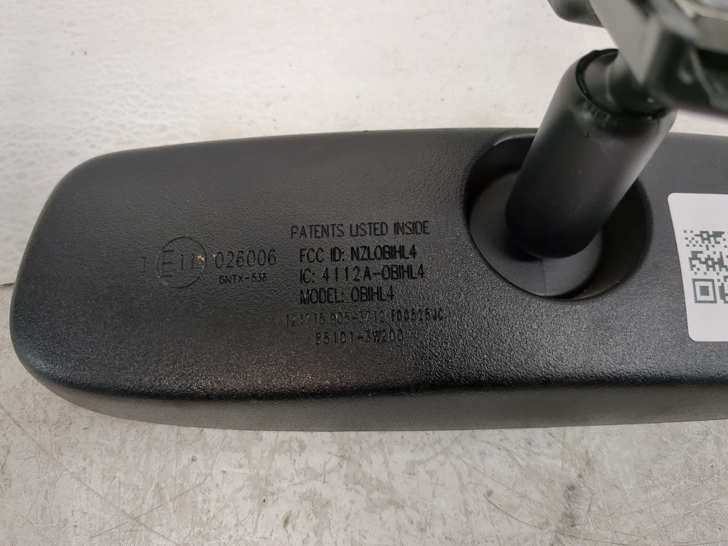 2015-2020 Kia Sedona Interior Rear View Mirror Replacement OEM P/N:E11026006 Fits OEM Used Auto Parts - Oemusedautoparts1.co