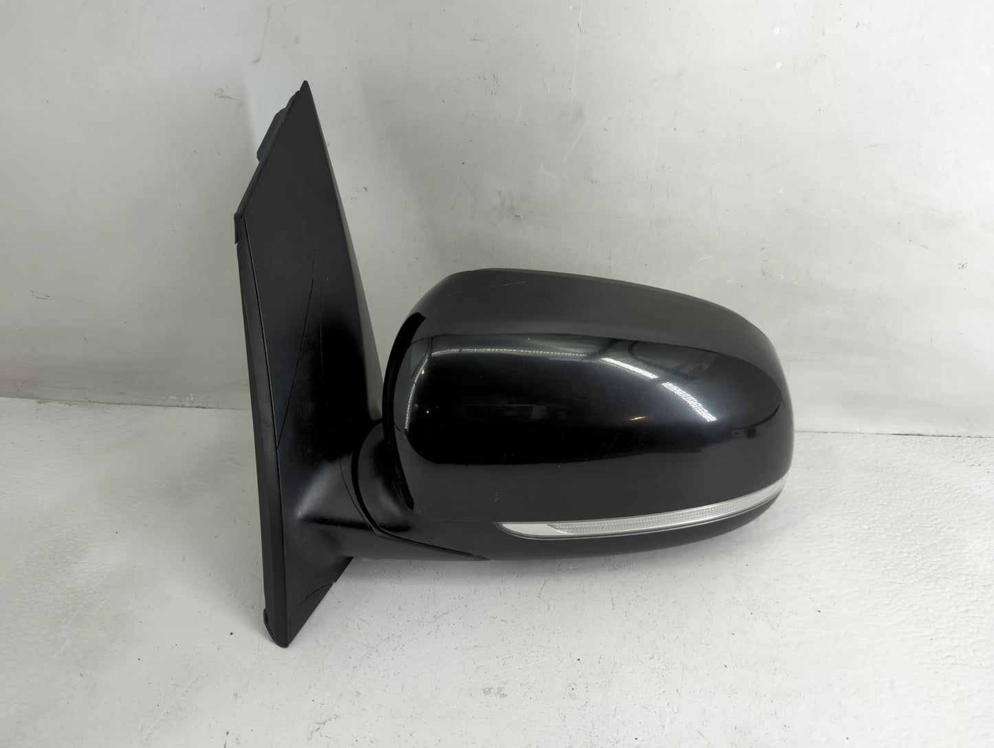2017-2018 Kia Sedona Side Mirror Replacement Driver Left View Door Mirror P/N:E13037560 Fits Fits 2017 2018 OEM Used Auto Pa