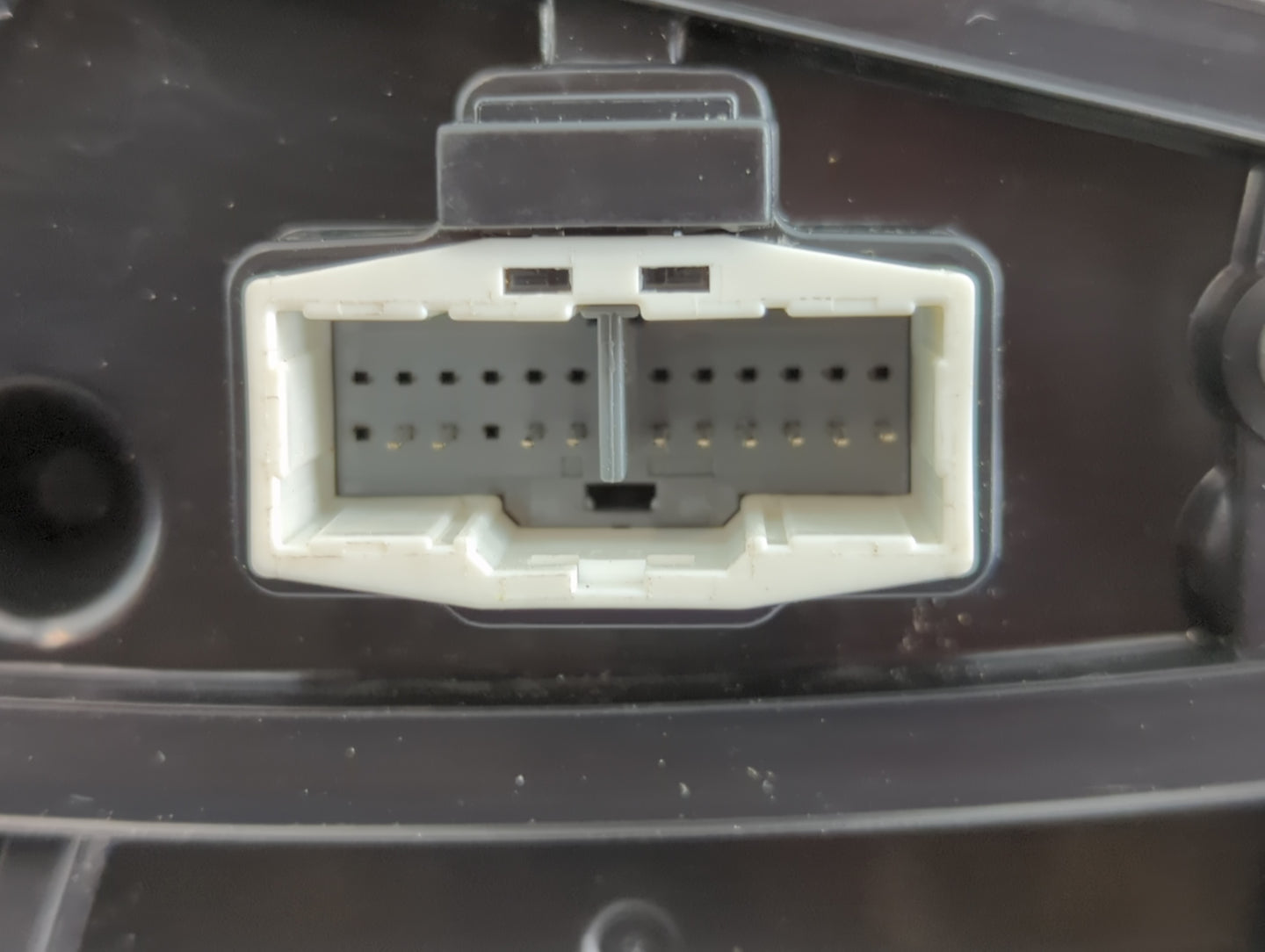 2017-2018 Kia Sedona Side Mirror Replacement Driver Left View Door Mirror P/N:E13037560 Fits Fits 2017 2018 OEM Used Auto Pa
