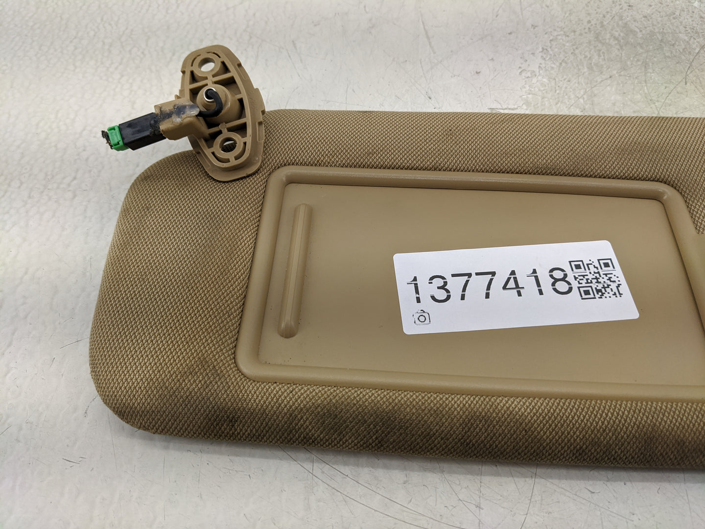 2015-2020 Kia Sedona Sun Visor Shade Replacement Driver Left Mirror Fits Fits 2015 2016 2017 2018 2019 2020 OEM Used Auto Pa