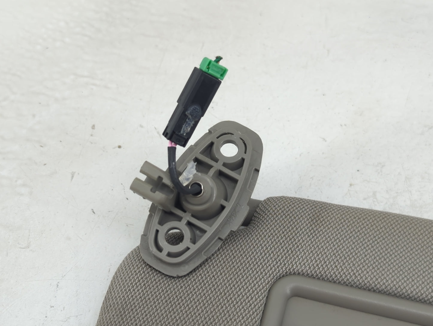 2015-2020 Kia Sedona Sun Visor Shade Replacement Driver Left Mirror Fits Fits 2015 2016 2017 2018 2019 2020 OEM Used Auto Pa
