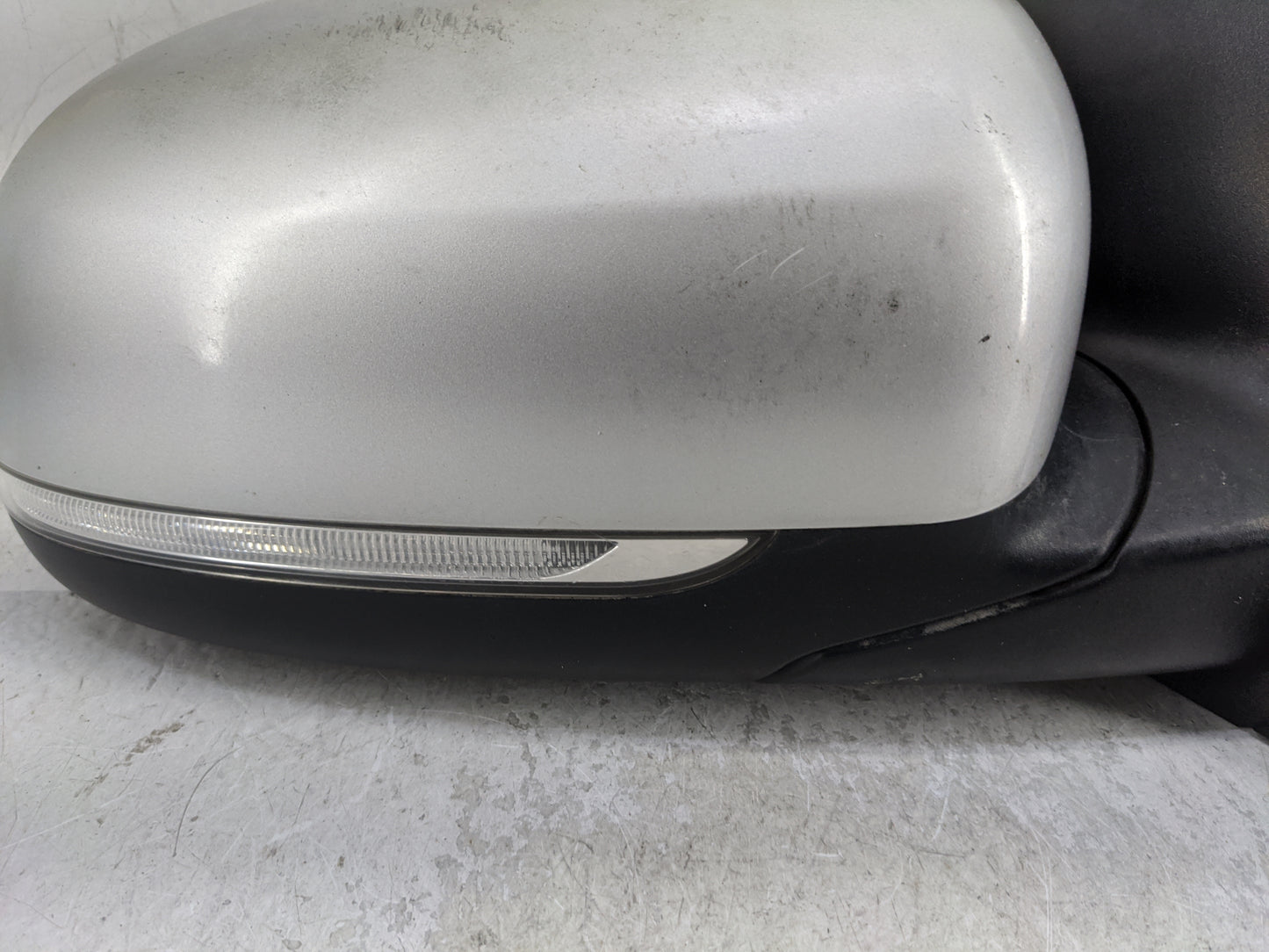 2015-2020 Kia Sedona Passenger Right Side View Manual Door Mirror Silver - Oemusedautoparts1.com