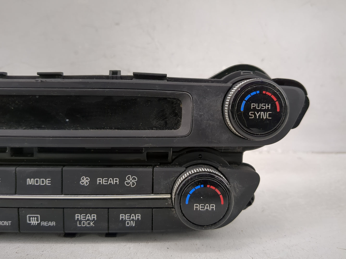 2016-2020 Kia Sedona Climate Control Module Temperature AC/Heater Replacement P/N:97250-A9330 MC33 Fits OEM Used Auto Parts 