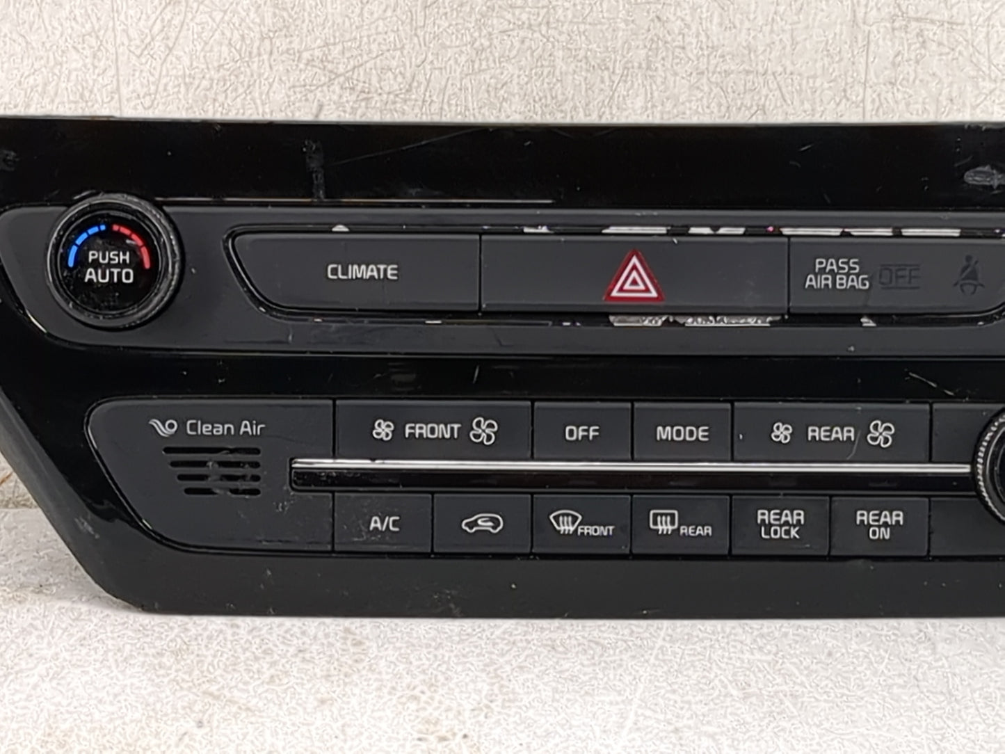 2016-2020 Kia Sedona Climate Control Module Temperature AC/Heater Replacement P/N:97250-A9470 MC47 Fits OEM Used Auto Parts 