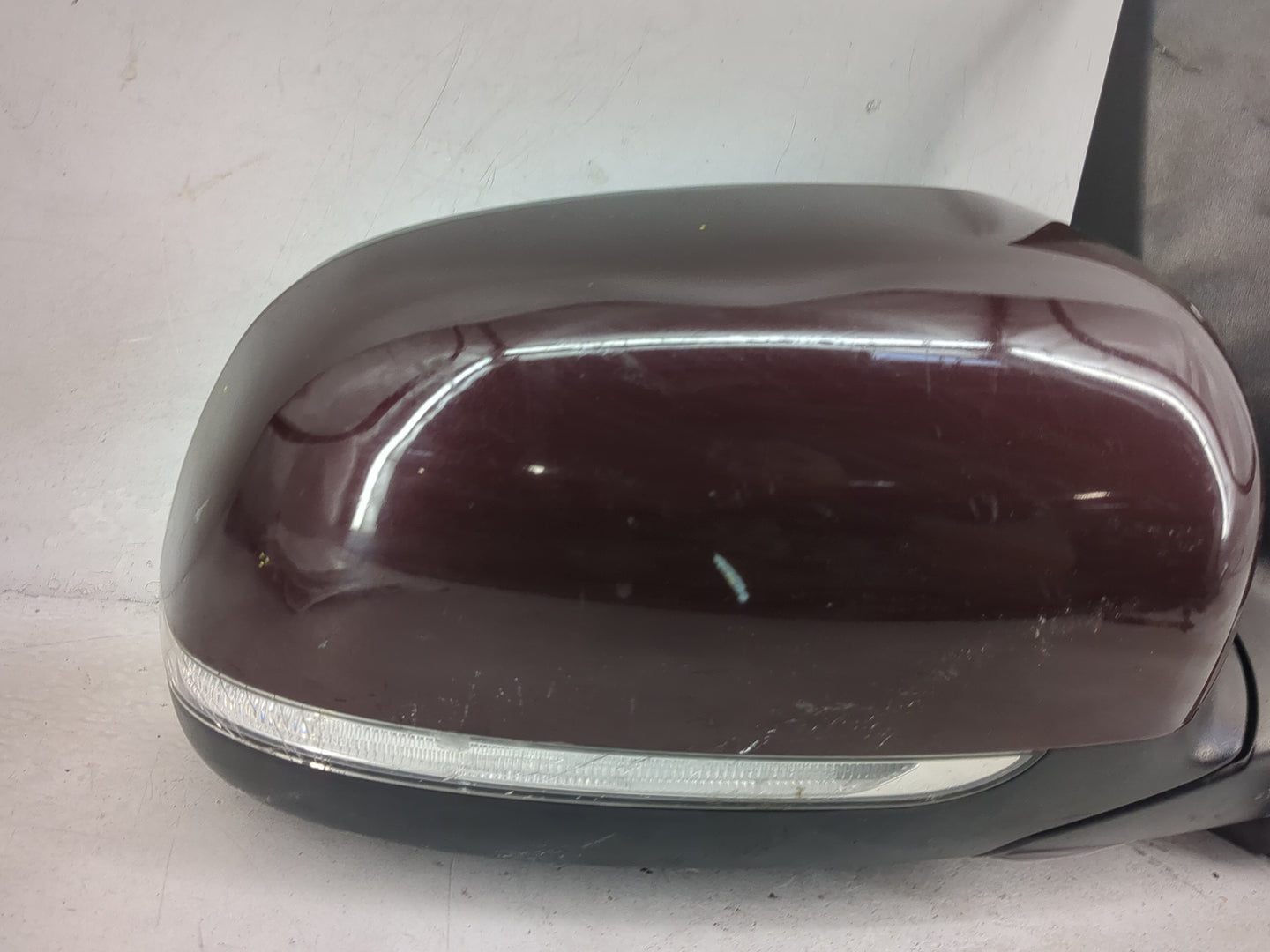 2015-2018 Kia Sedona Driver Side View Mirror - Left Door Mirror OEM Used - Oemusedautoparts1.com