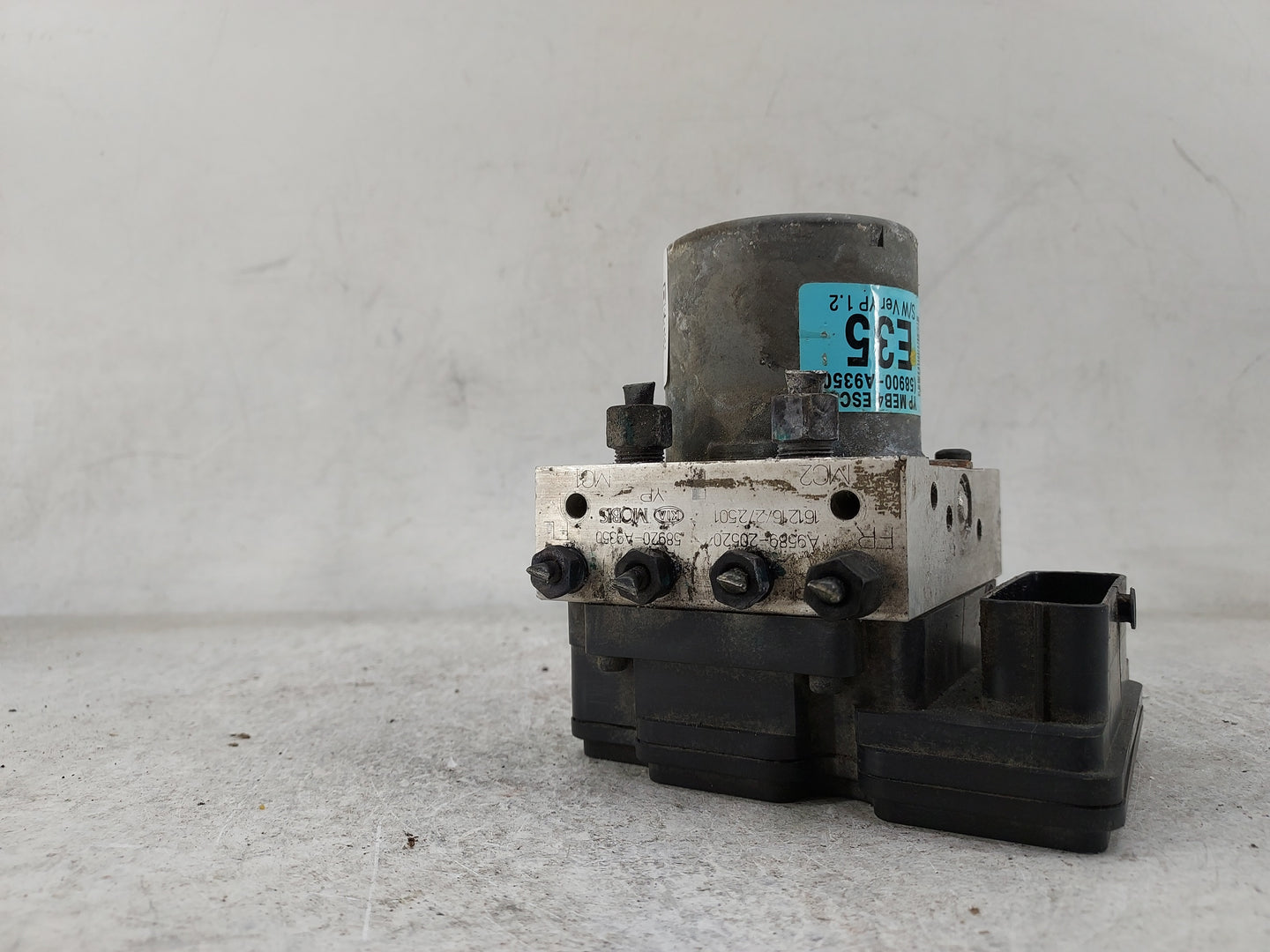 2015-2018 Kia Sedona ABS Pump Control Module Replacement P/N:A9589-30520 58900-A9350 Fits Fits 2015 2016 2017 2018 OEM Used 