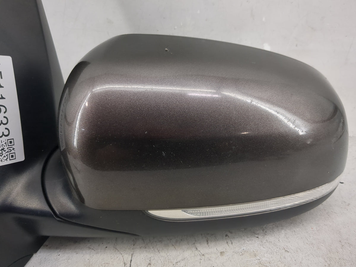 2015-2018 Kia Sedona Driver Side View Mirror - Left Door Mirror OEM Used - Oemusedautoparts1.com