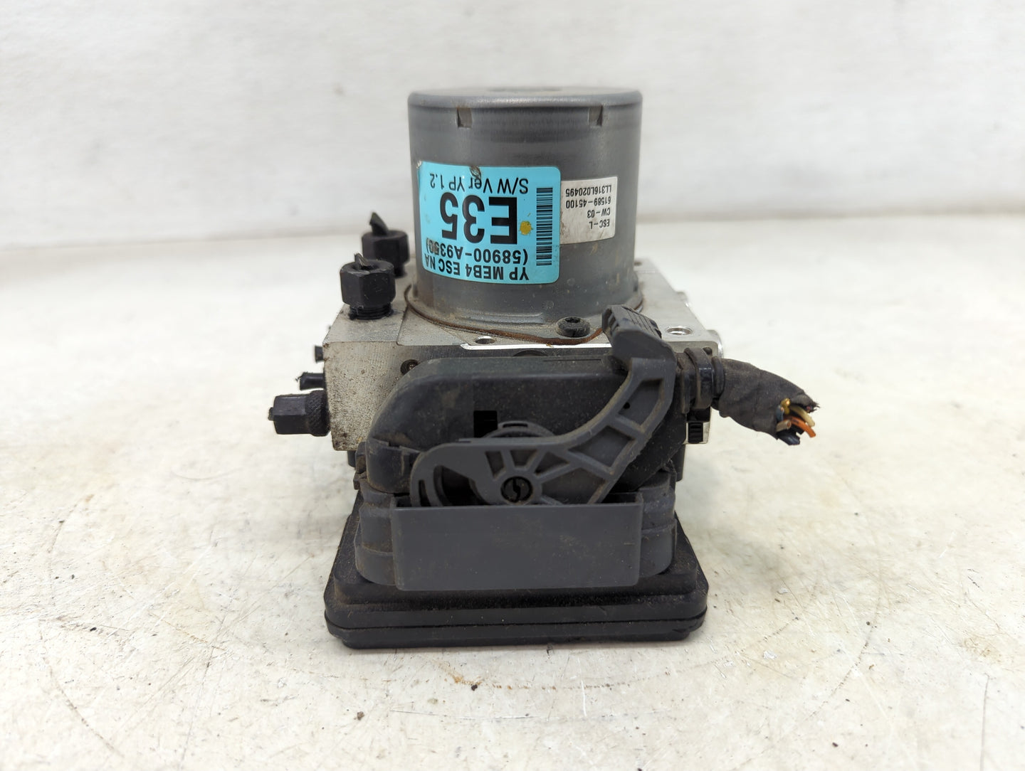 2015-2018 Kia Sedona ABS Pump Control Module Replacement P/N:61589-45100 58900-A9350 Fits Fits 2015 2016 2017 2018 OEM Used 