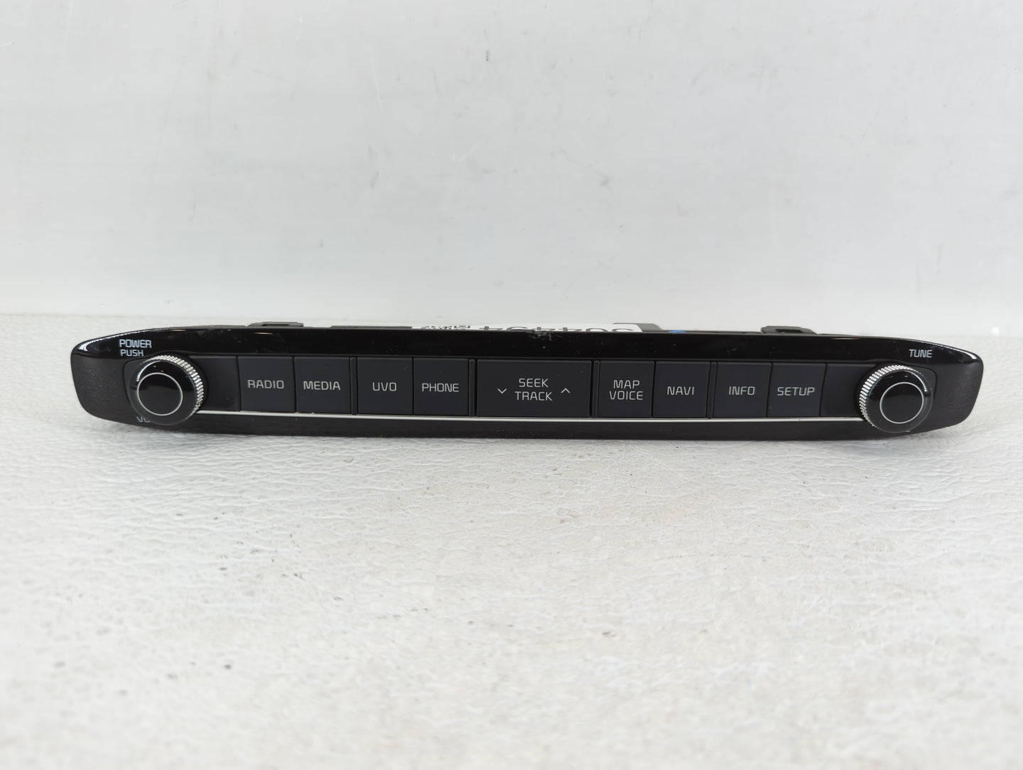 2017-2018 Kia Sedona Radio Control Panel - Oemusedautoparts1.com