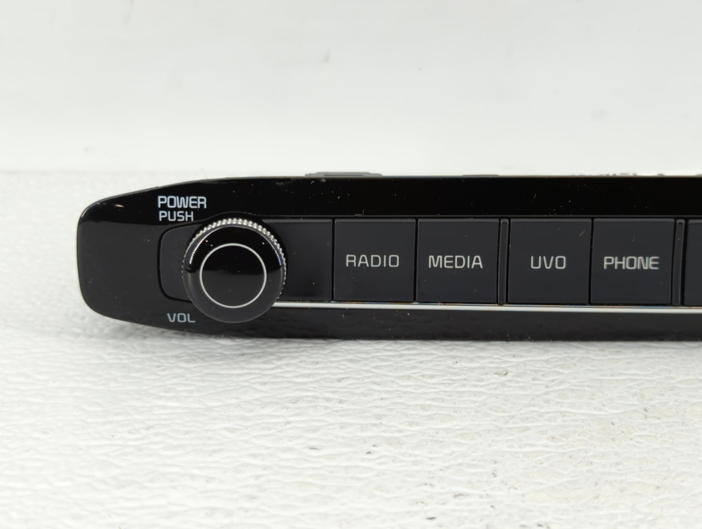 2017-2018 Kia Sedona Radio Control Panel - Oemusedautoparts1.com