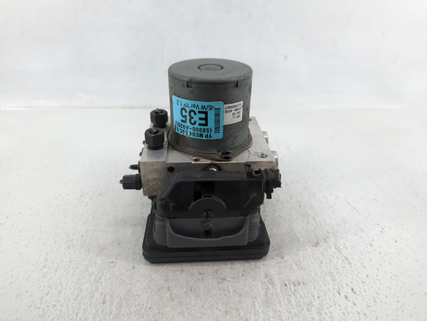 2015-2018 Kia Sedona ABS Pump Control Module Replacement P/N:61589-45100 Fits Fits 2015 2016 2017 2018 OEM Used Auto Parts -