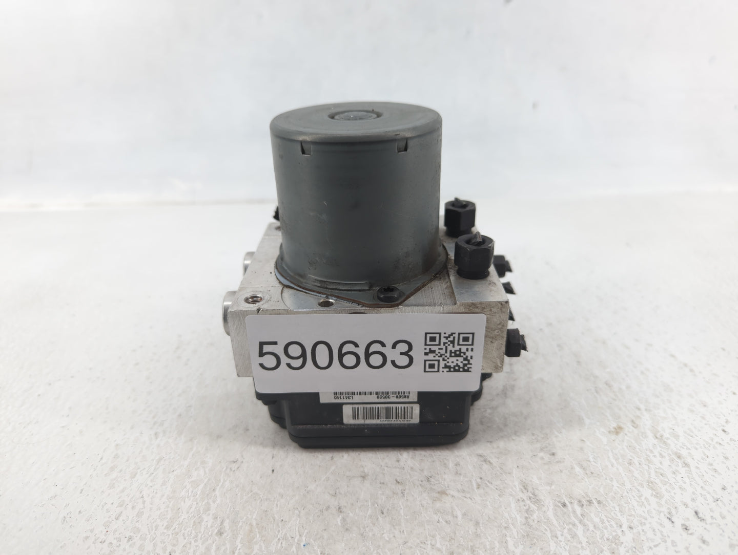 2015-2018 Kia Sedona ABS Pump Control Module Replacement P/N:61589-45100 Fits Fits 2015 2016 2017 2018 OEM Used Auto Parts -