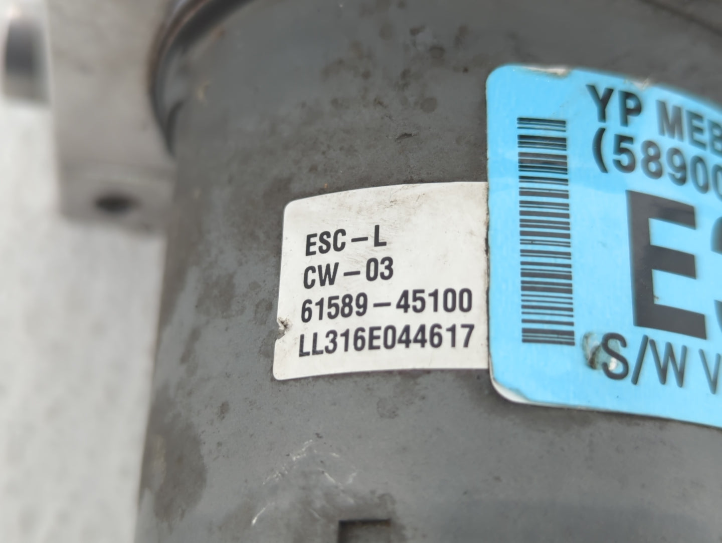 2015-2018 Kia Sedona ABS Pump Control Module Replacement P/N:61589-45100 Fits Fits 2015 2016 2017 2018 OEM Used Auto Parts -