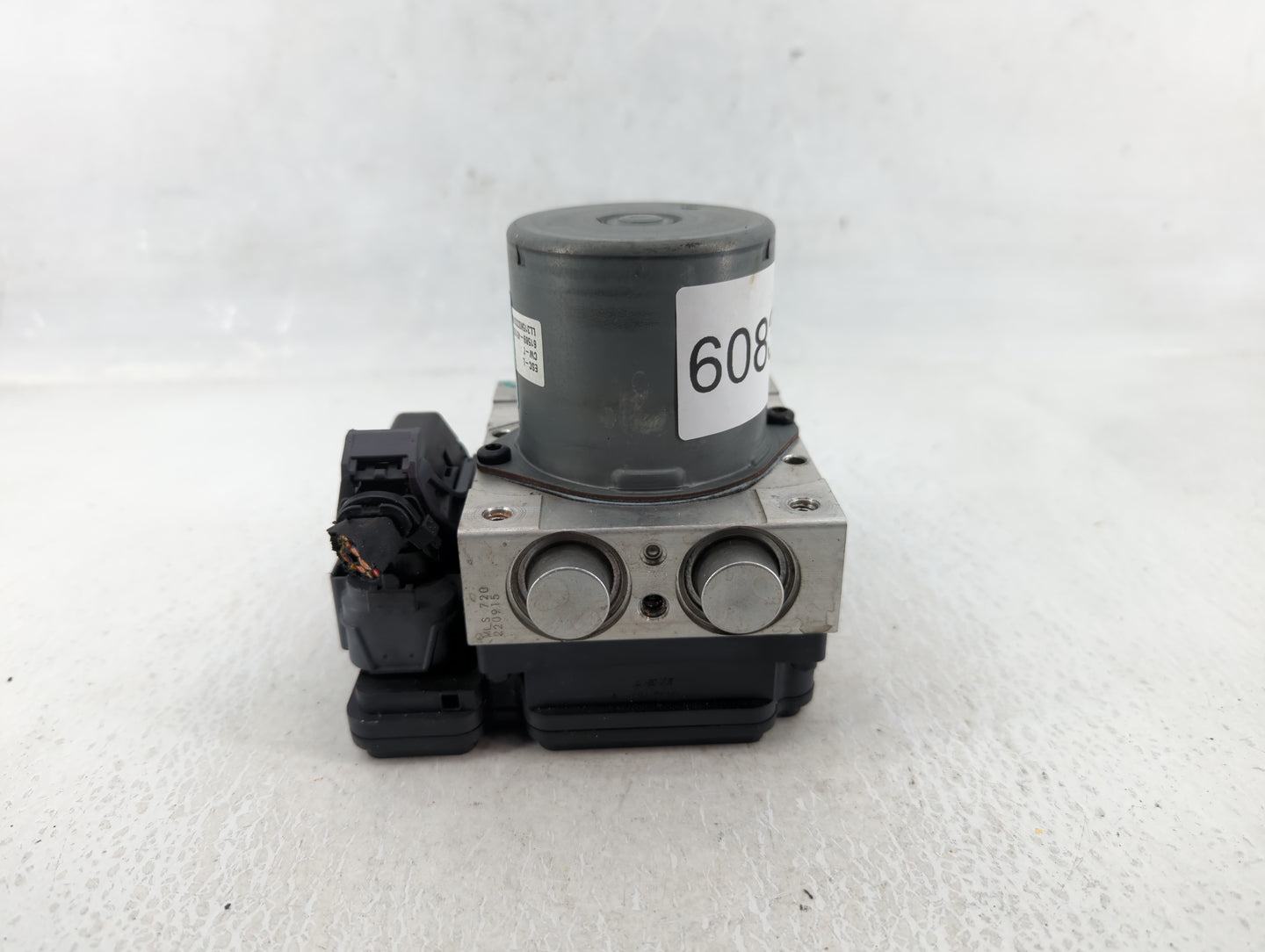 2015-2018 Kia Sedona ABS Pump Control Module Replacement P/N:61589-45100 Fits Fits 2015 2016 2017 2018 OEM Used Auto Parts -